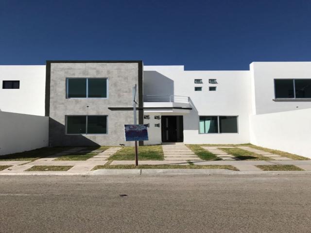 #7 - Casa para Venta en Querétaro - QRO - 1